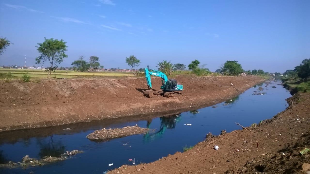 83normalisasi citarum.jpg